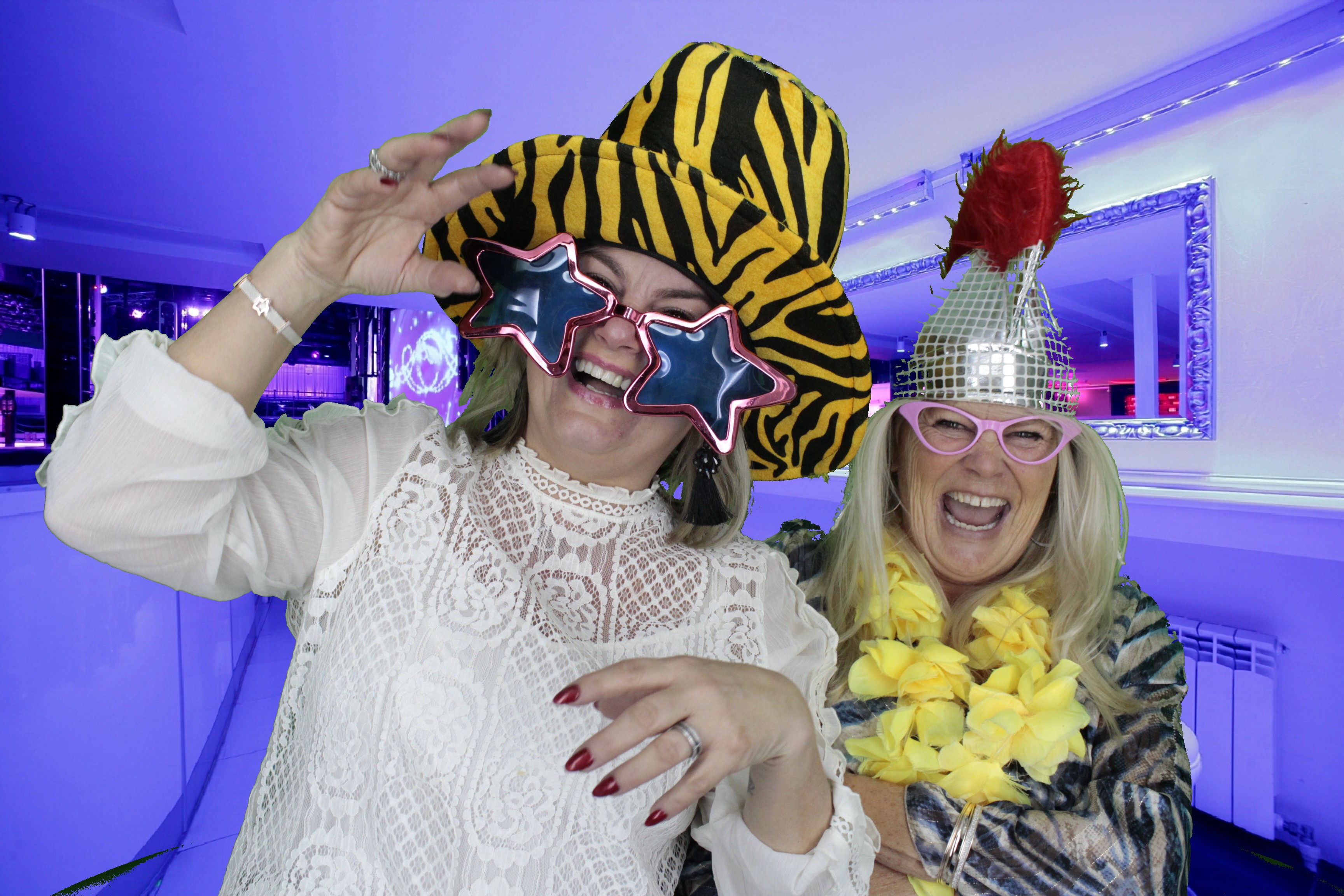 Christine's 60th Birthday | View more photos from the event at gallery.myphotoboothexperience.co.uk/u/MyPhotoBoothExperienceLtd/Christines-60th-Birthday